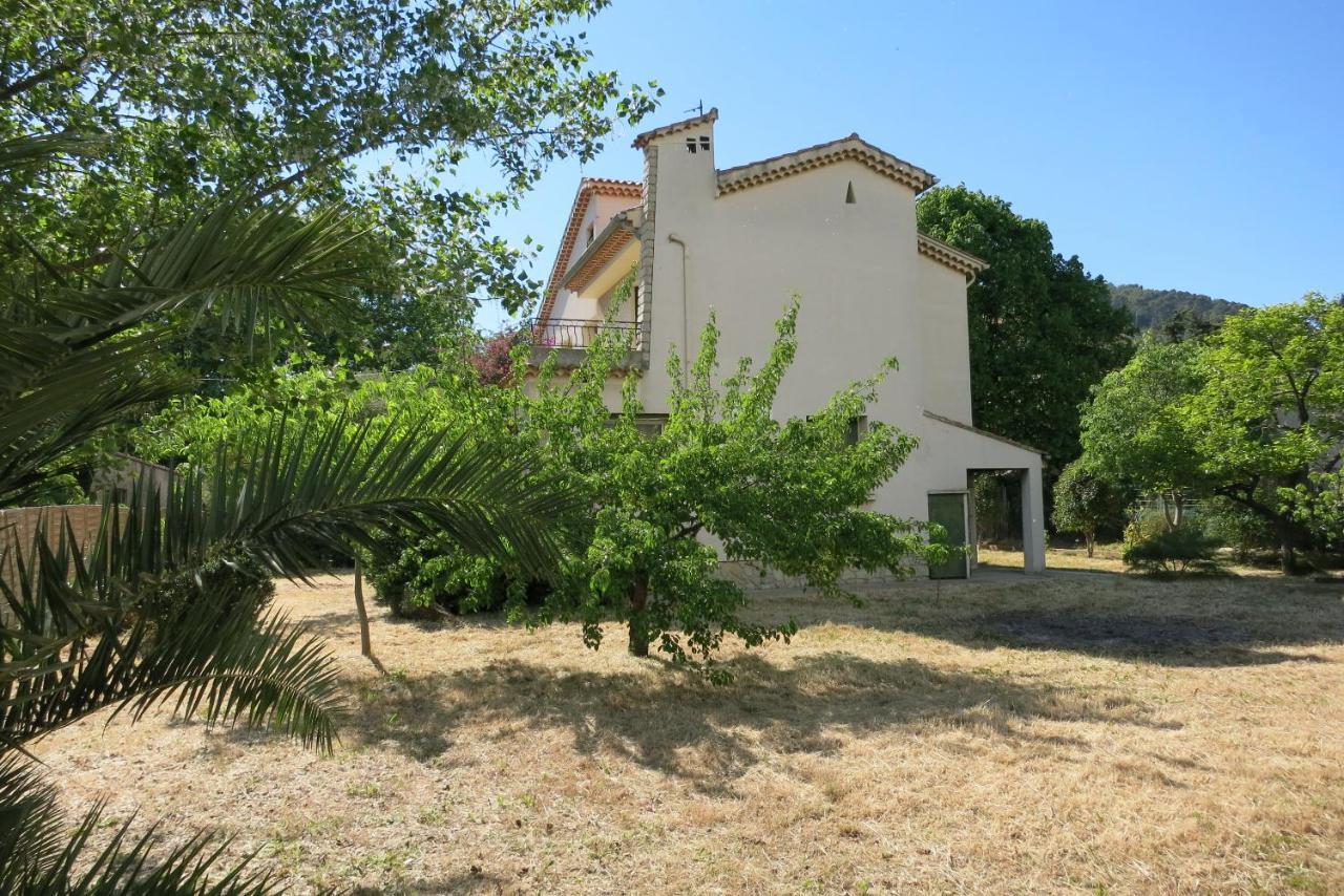 Maison Lumineuse Et Spacieuse Avec Jardin Arbore La Valette-du-Var Exterior photo
